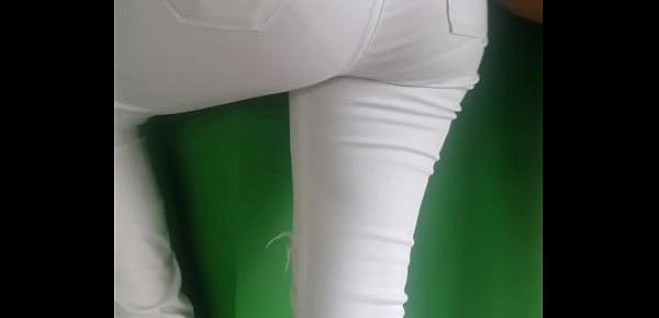  Culito pantalón blanco